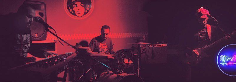 Niteflite presentan Rose'n Blue en la Entrevista Chamberga