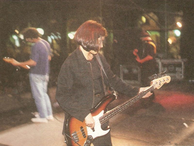 Las bajistas. De D'arcy Wreztky a Kim Deal; de Kim Gordon a Isabel Cea.