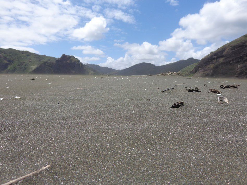 En la playa de Kare Kare, en la isla norte de Nueva Zelanda, Neil Finn, líder de Crowded House, construyó un estudio de grabación.