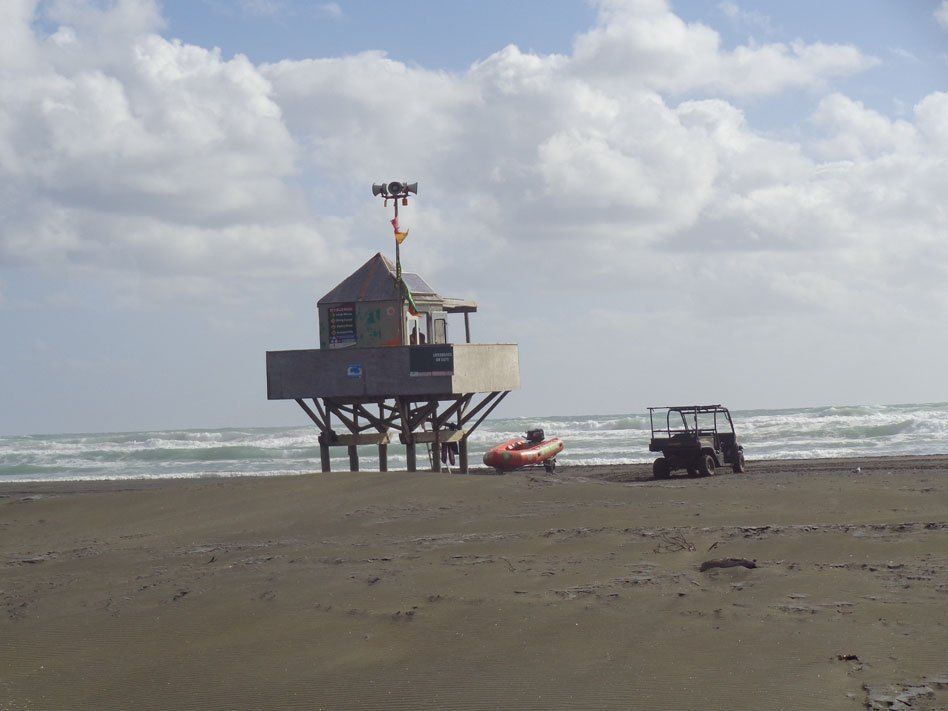 En la playa de Kare Kare, en la isla norte de Nueva Zelanda, Neil Finn, líder de Crowded House, construyó un estudio de grabación.