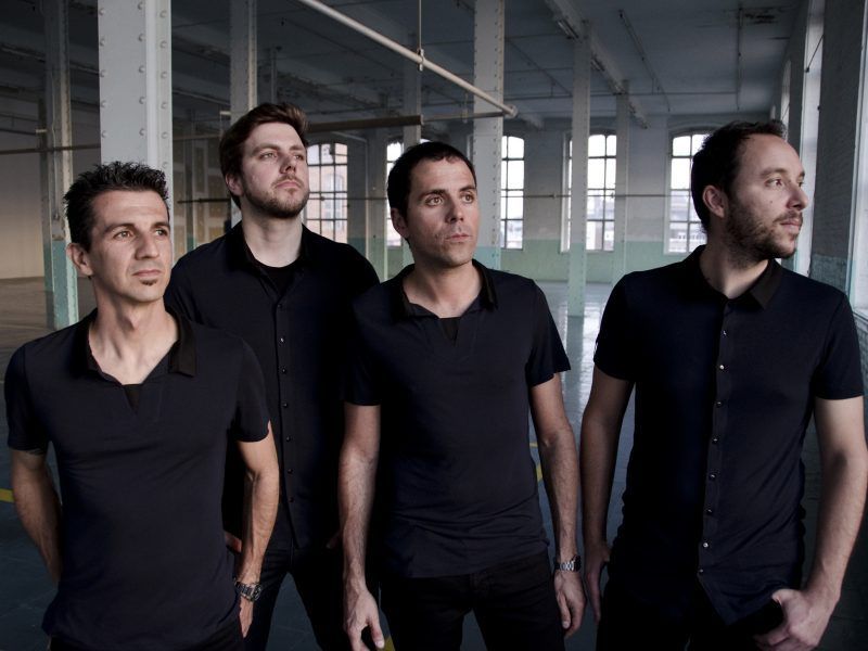 Exxasens presentan Satellites en la Entrevista Chamberga