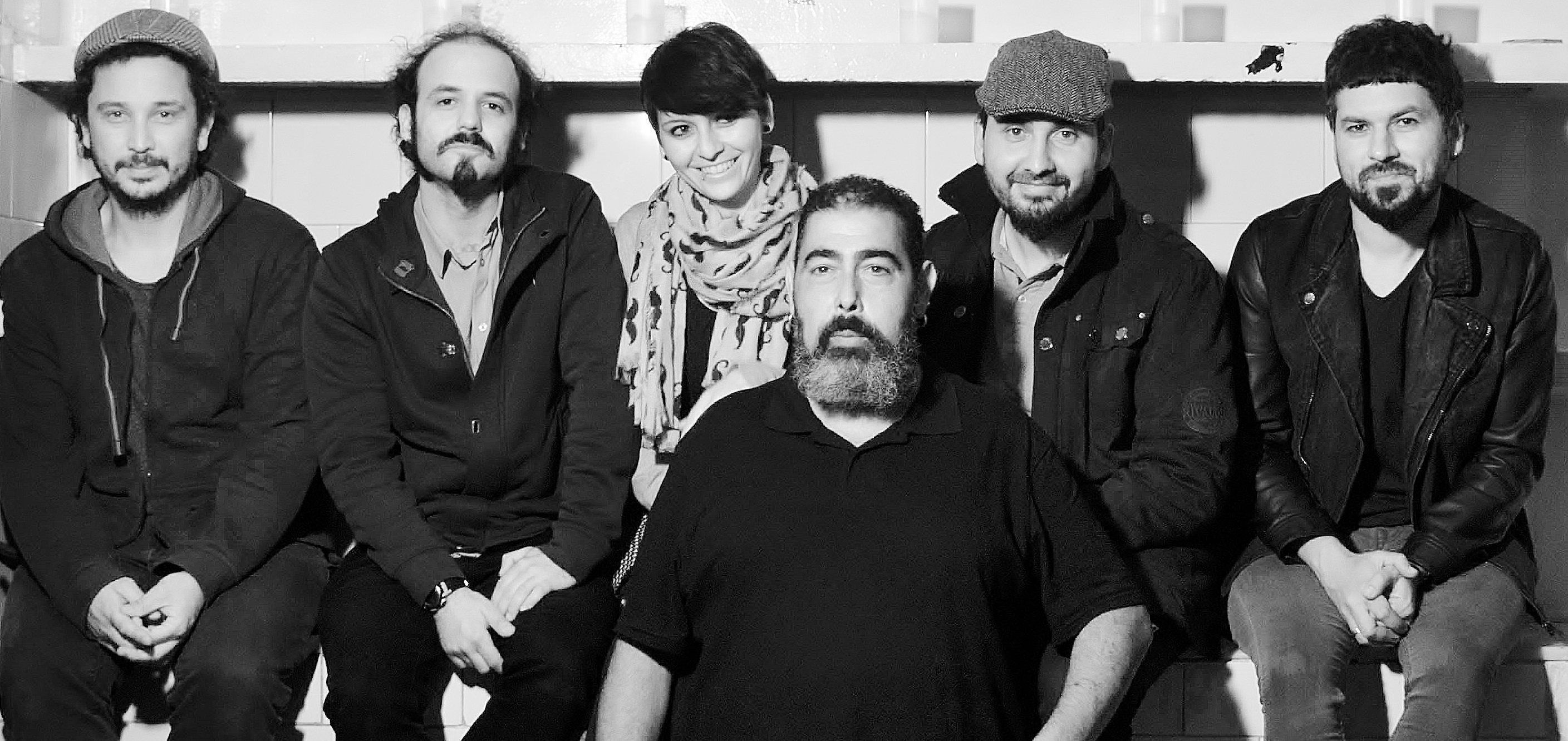 Folk On Crest presentan Lonxe en la Entrevista Chamberga