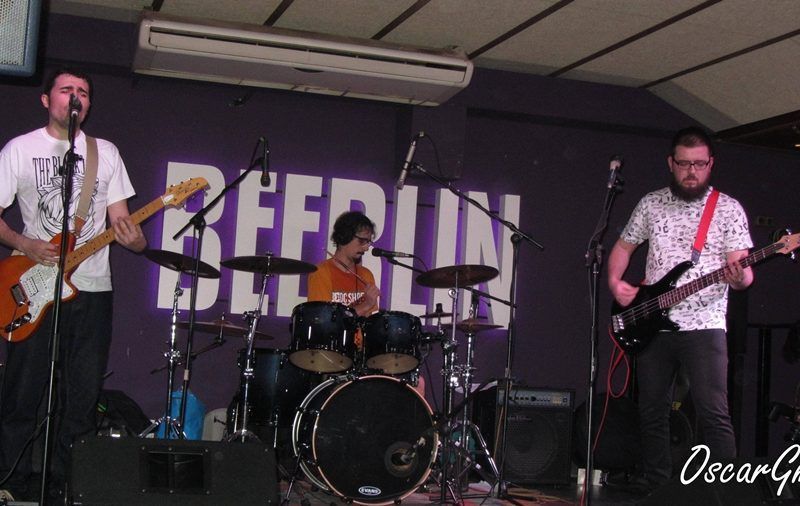 La banda de punk rock Bridges to Nowhere presentan su LP Everything I Thought I Knew