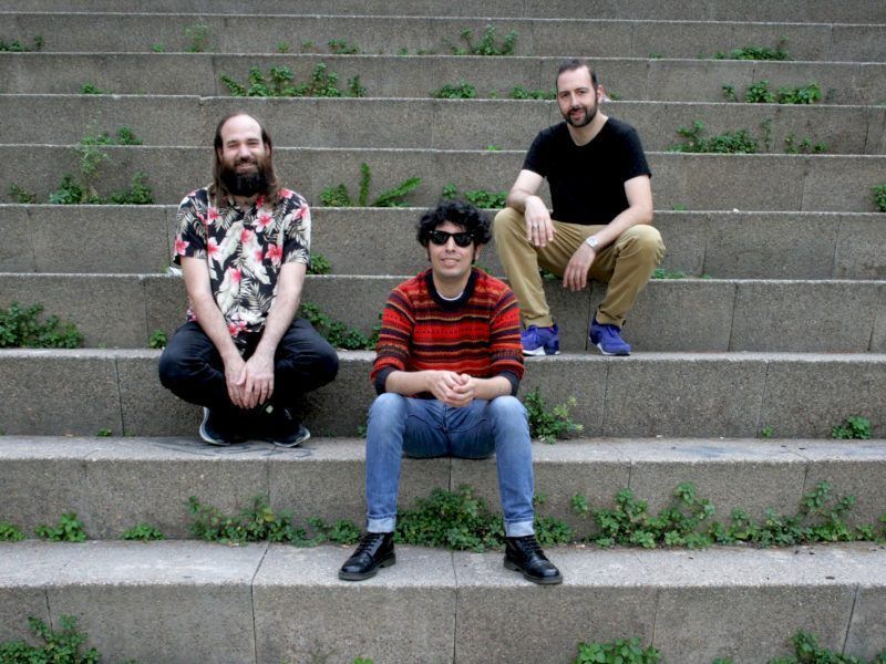 Las Ruinas en las Entrevistas Chambergas con su Latidos Cósmicos